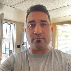 Meet your Posher, Manuel